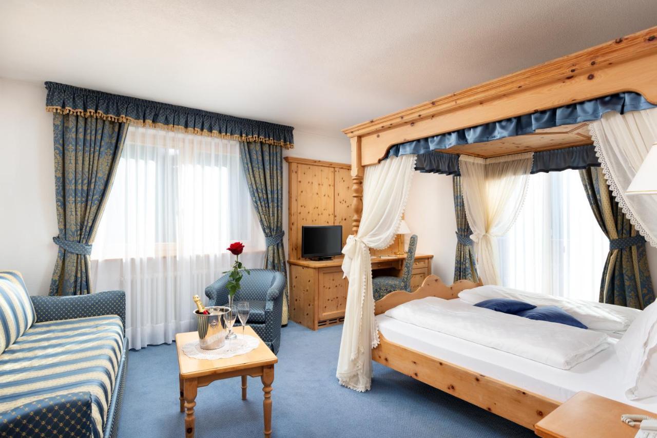 Hotel Gries カナツェーイ エクステリア 写真
