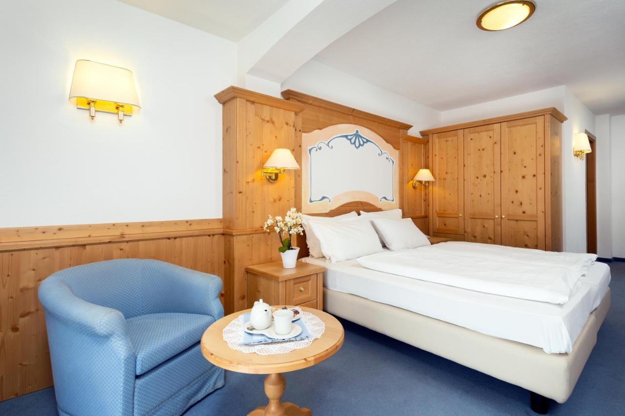 Hotel Gries カナツェーイ エクステリア 写真