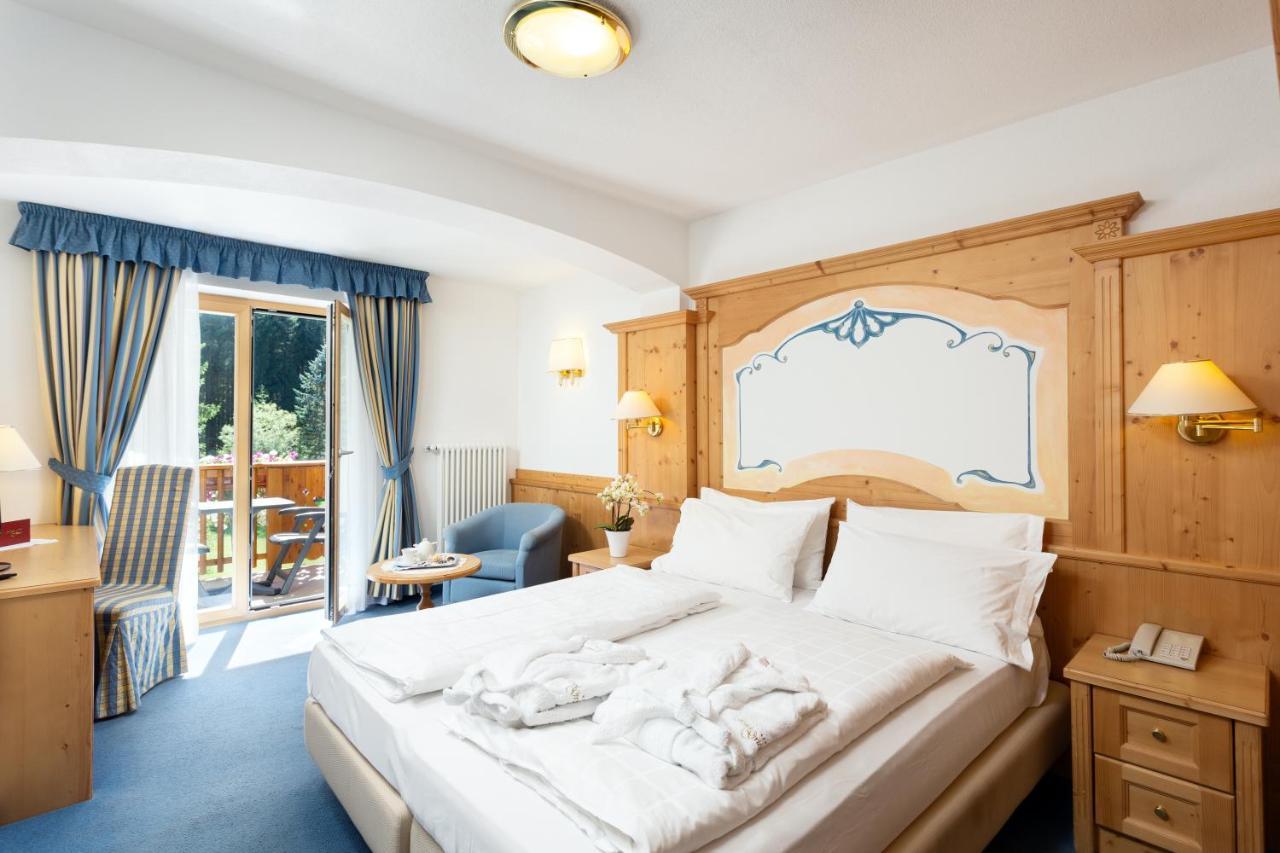 Hotel Gries カナツェーイ エクステリア 写真